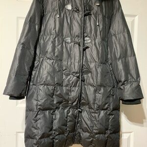 Marcona Black Puffer Coat w/ Faux Fur Hood – Size M – Toggle Front
